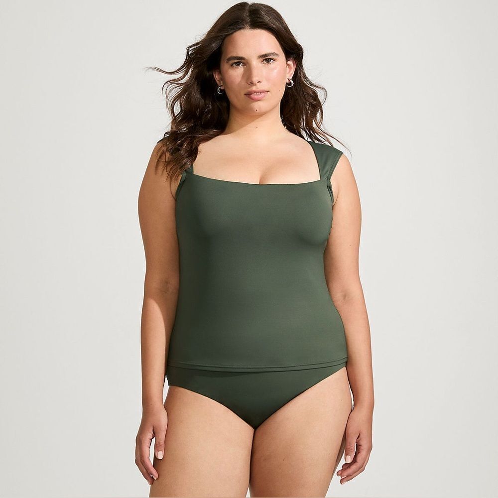 Land's End Plus Size square neck underwire Tankini top
Rich Olive Green Various - Picture 7 of 7